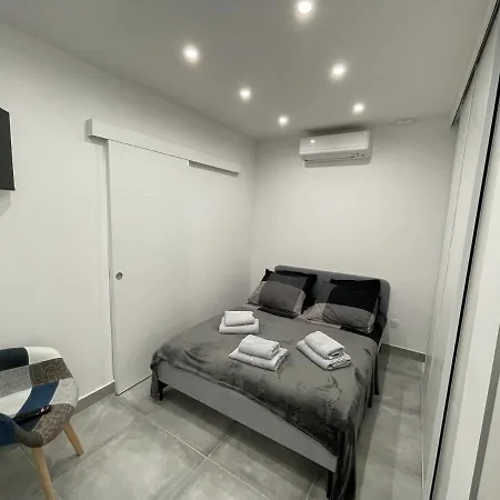 : T2 Avec Terrasse Apartment
